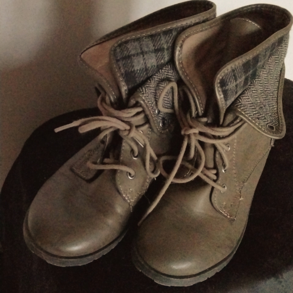 Rock & Candy Boots
